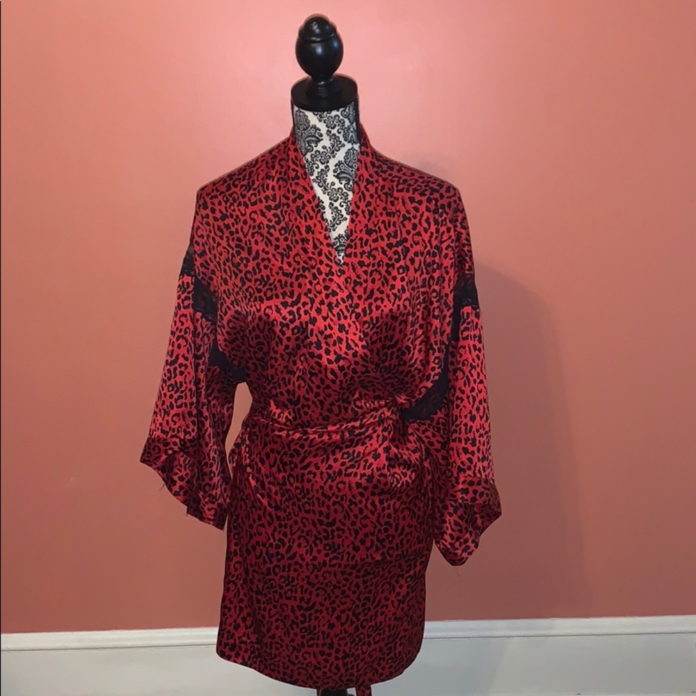 COPY - Victoria’s Secret kimono robe